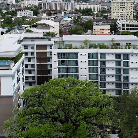 Hotel Amber Sukhumvit 85-2